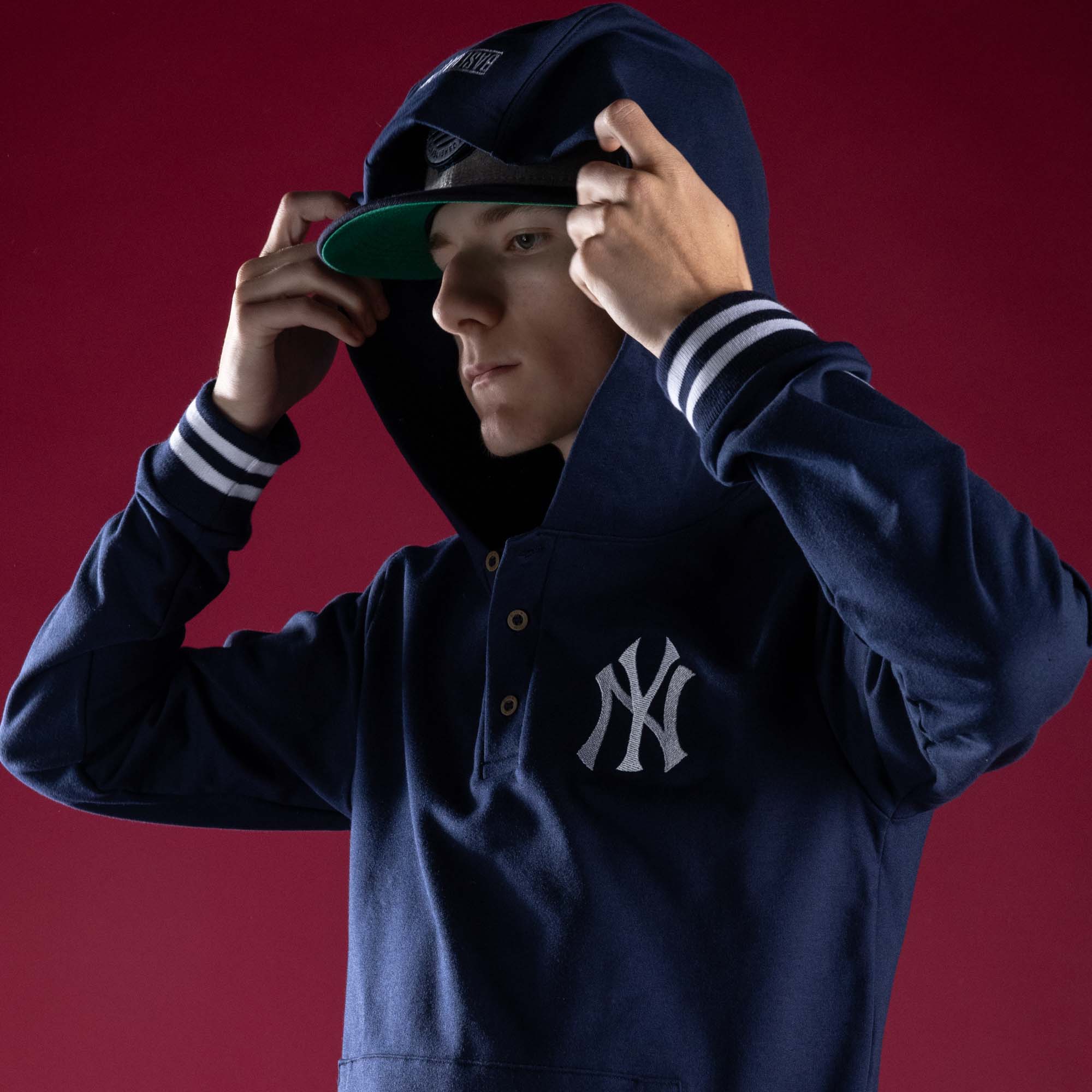 MLB Dugout Hoodie - New York Yankees - Image 4