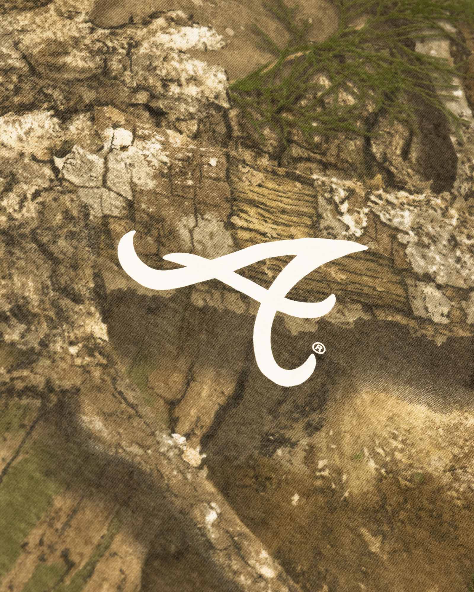 Realtree APX Youth T-Shirt - Atlanta Braves - Image 2